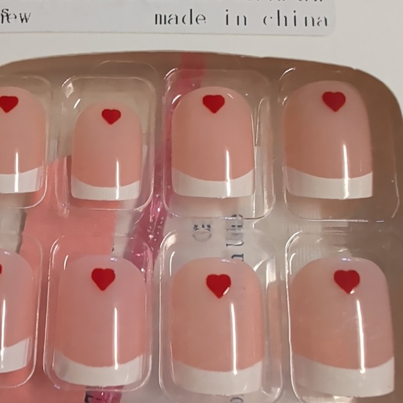 3 Beautiful Nail Collection New In Box - Picture 3 of 6